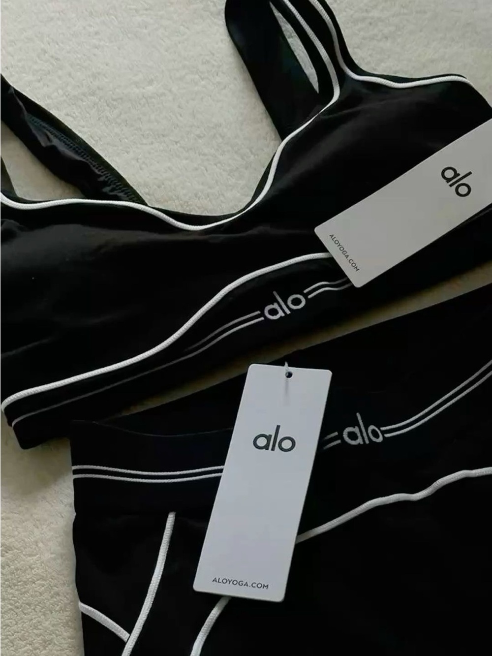 ALO Yoga Black Sports Bra with White Piping